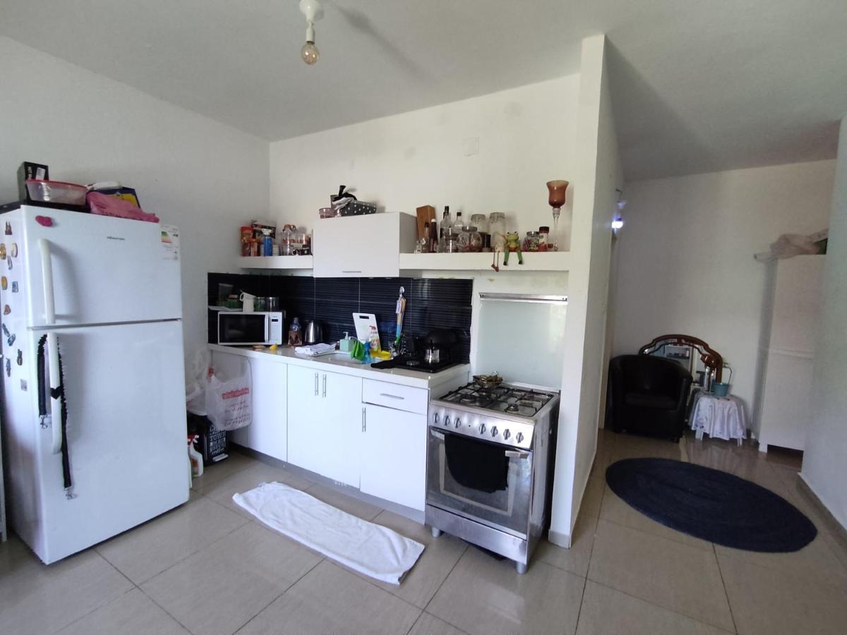 Family Master Apartment Nahariya Bagian luar foto
